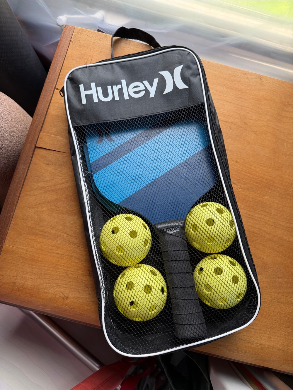 Hurley Blue Paddle Set with Yellow Balls and Black Case